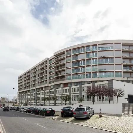 Metro Apartment